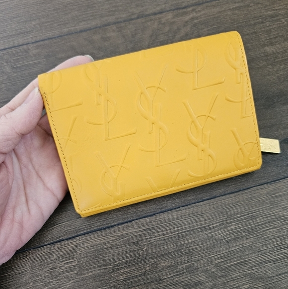Vintage Yves Saint Laurent Yellow Folded Embossed Leather Wallet - MINT - Picture 3 of 15
